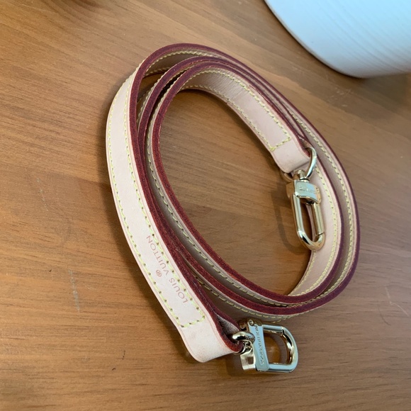 Louis Vuitton Vachetta Leather Shoulder Strap - Picture 11 of 16